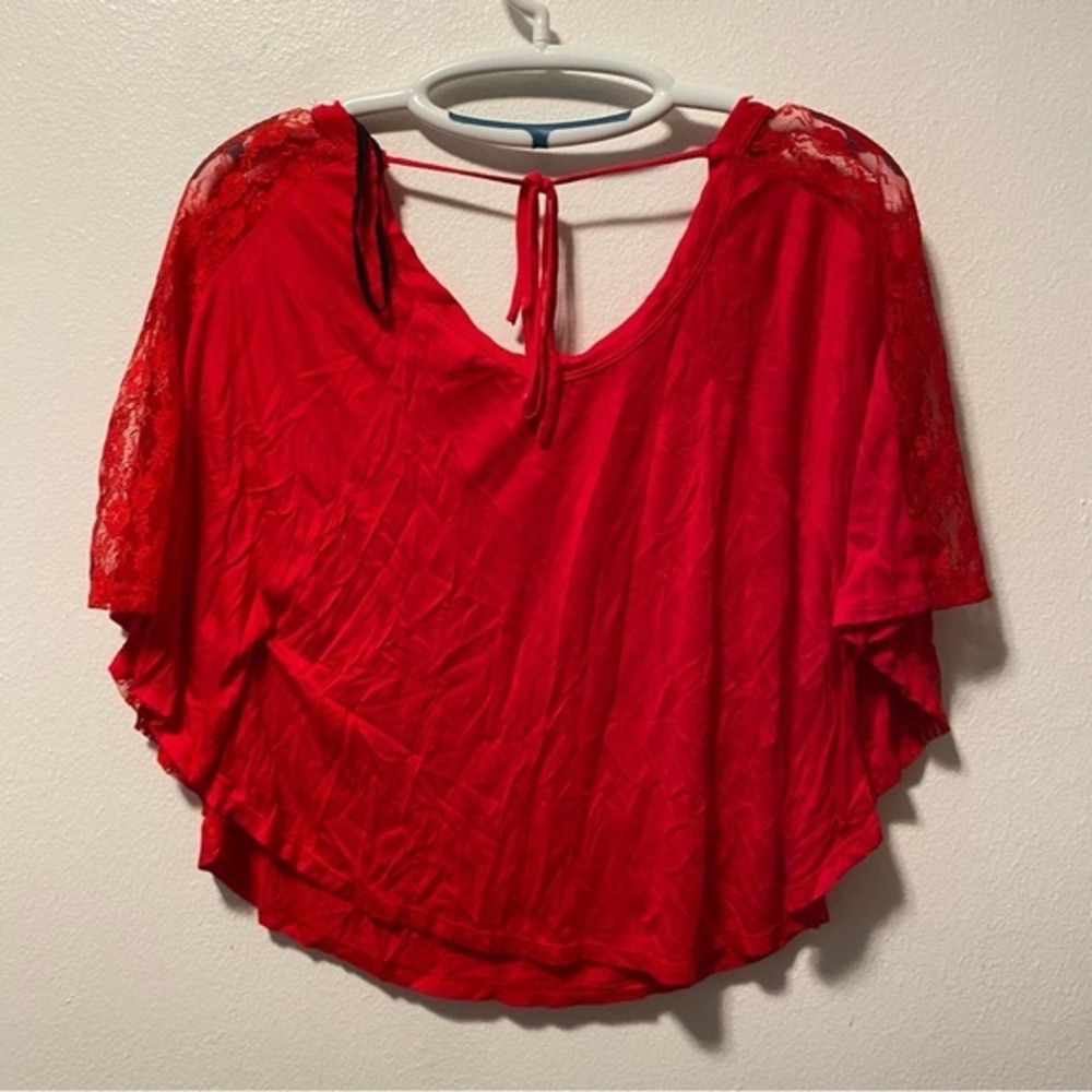 Day Trip Shirt Women’s Size XS Red Top‎ New With Tags Pull Over Short Sleeve - Picture 2 of 7